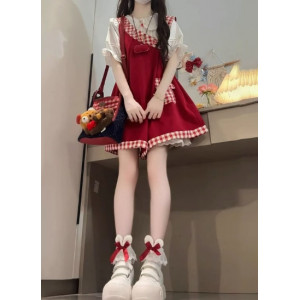 童趣格纹背带短裤女叠穿娃娃领上衣两件套